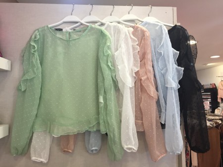 /products/blus-plumeti-volante/